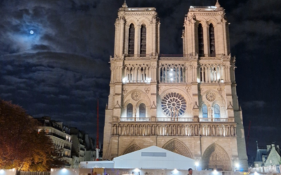 LOCACUISINES mécène de la reconstruction de Notre-Dame de Paris