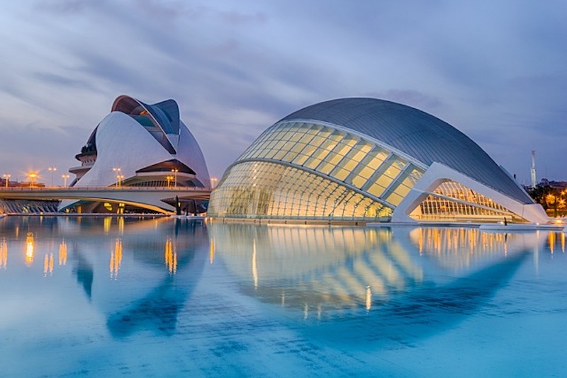 Valence, cité des Arts et des Sciences accueille la 8ème édition  des 24H Resto France Experts les 28 et 29 septembre 2023. Que viva España !